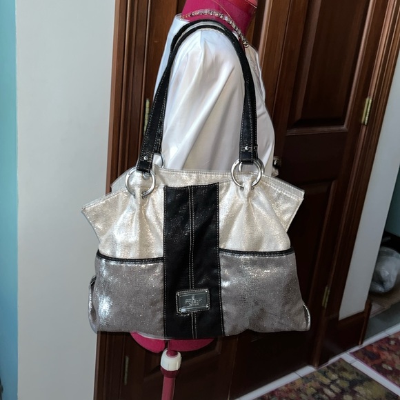 Rosetti   Shoulder bag  All fabric  shiny black silver  cream  Soft  lightweight - Picture 2 of 13